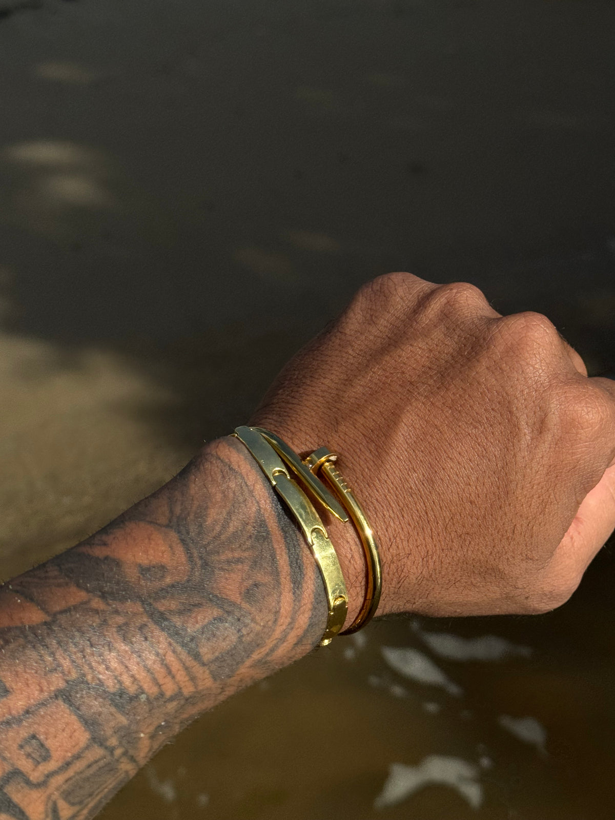Kit BRACELETE LISO + BRACELETE PREGO 6MM BANHADO A OURO 18K