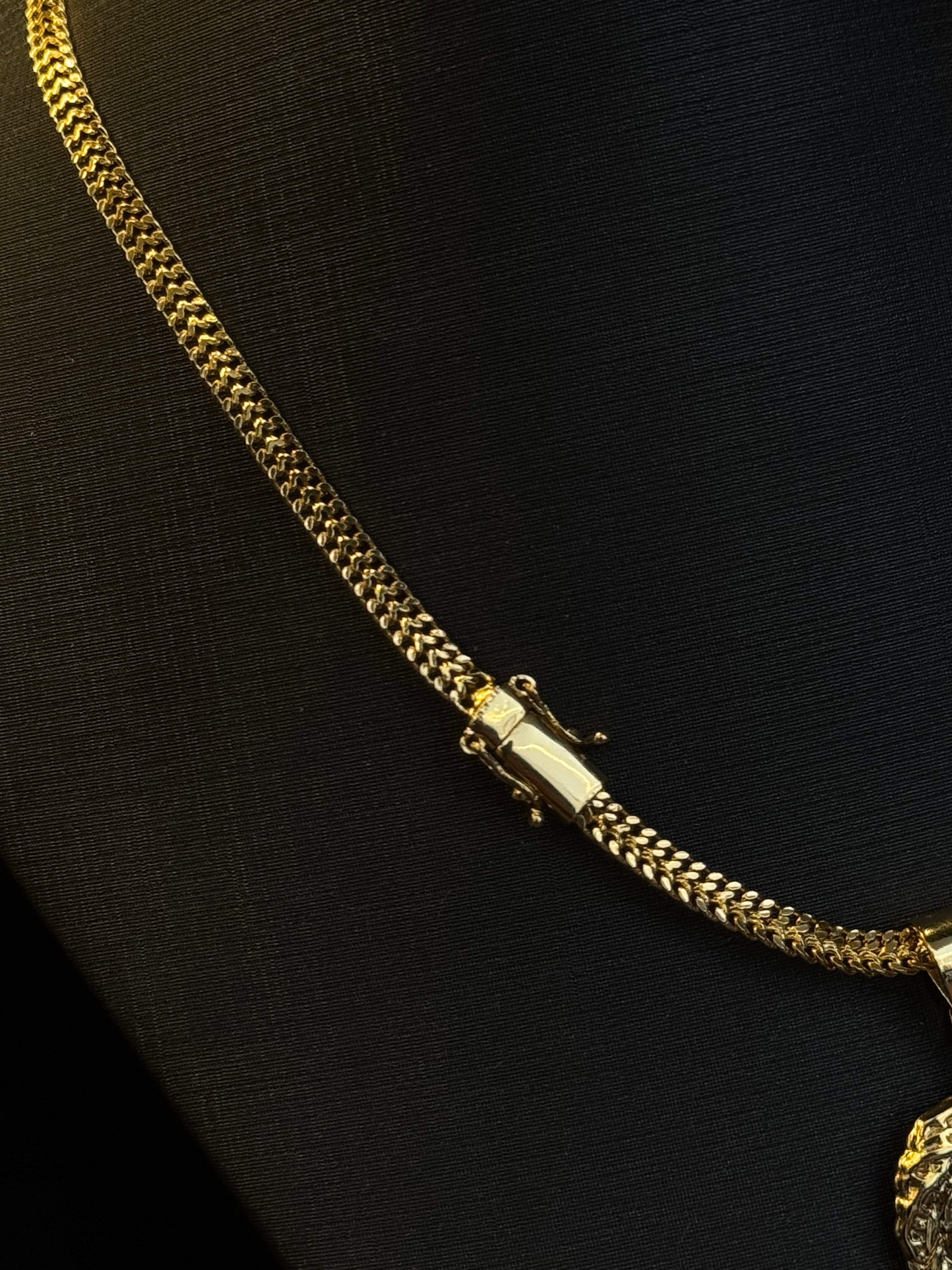 Corrente Dublo Grumet 4mm + Pingente Banhado a Ouro 18k | Fecho Duplo | Marcação 750