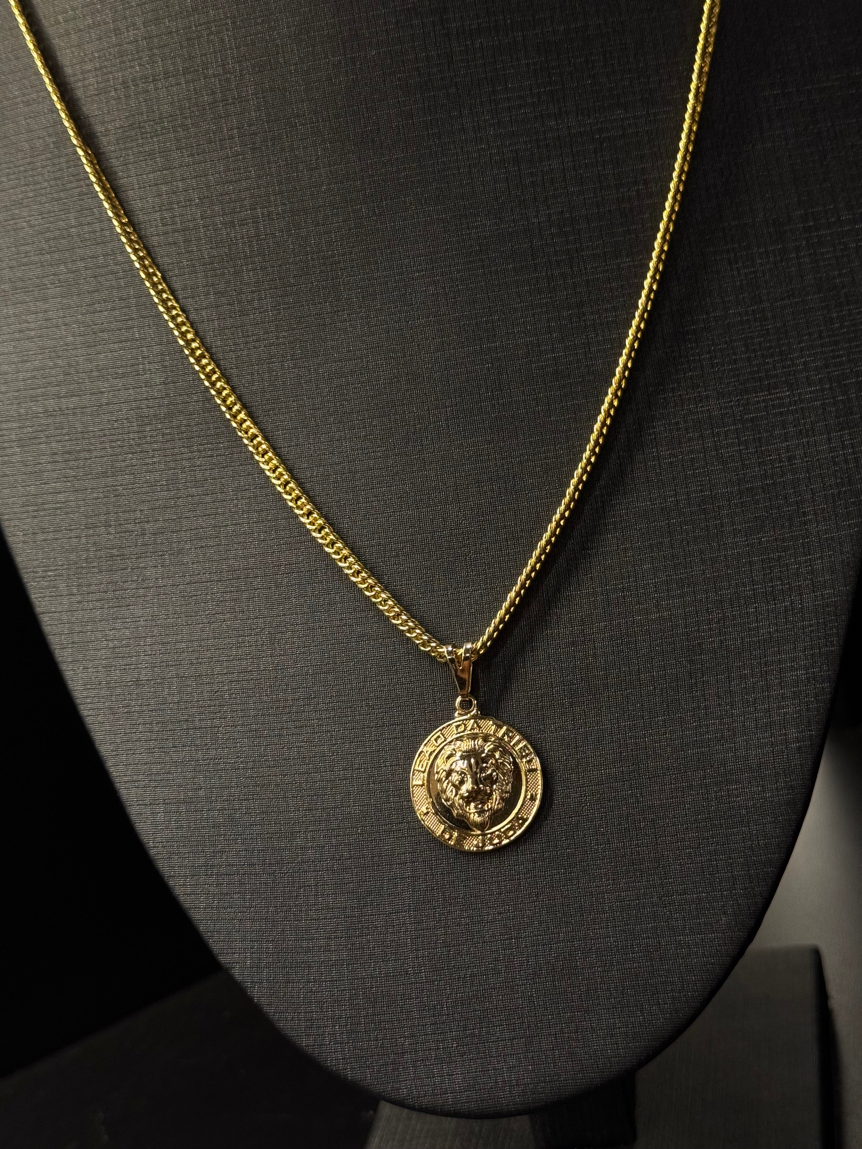 CORRENTE LACRAIA 3MM + PINGENTE BANHADO A OURO 18K