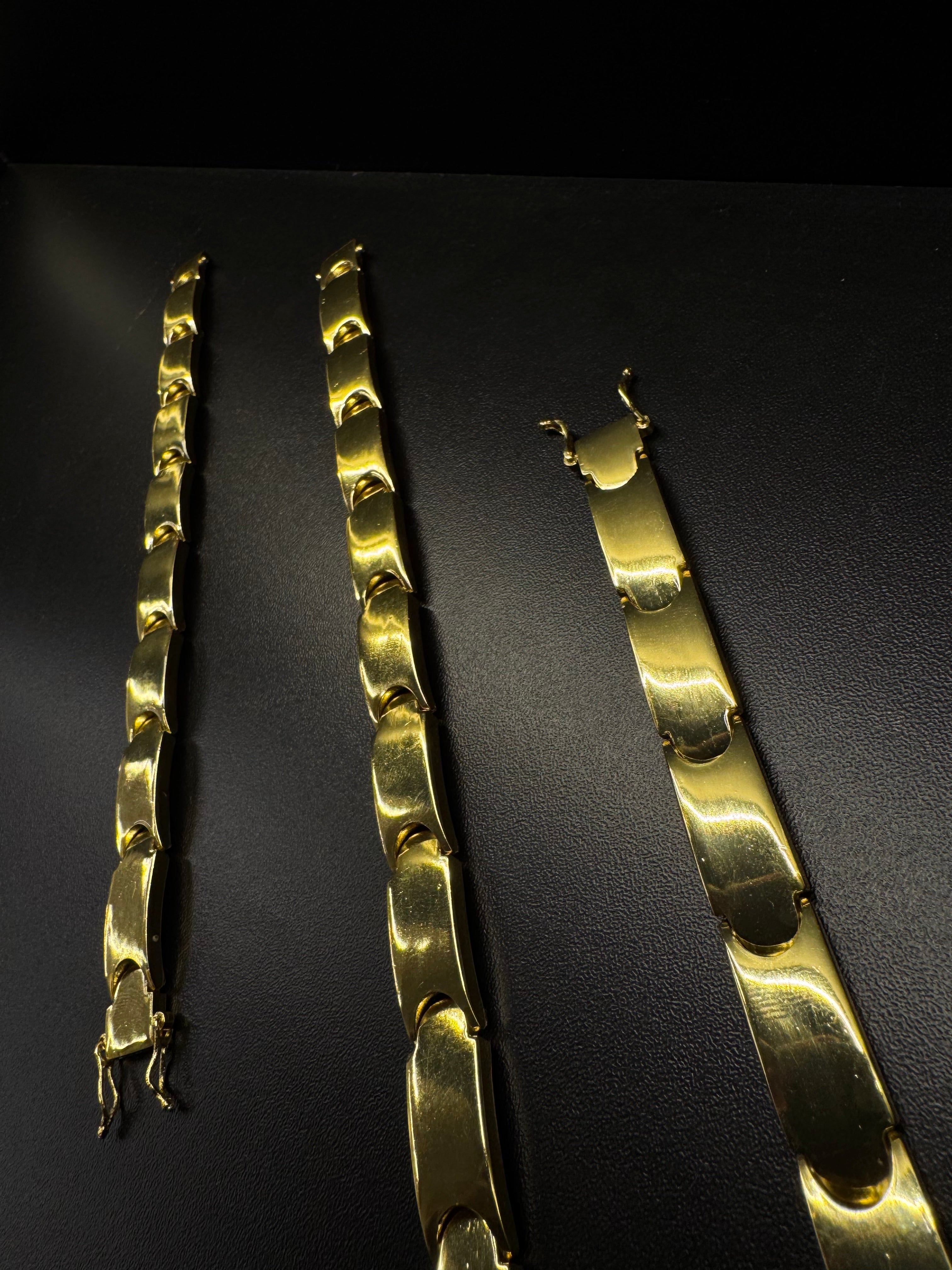 Bracelete liso de 10MM BANHADO A OURO 18K